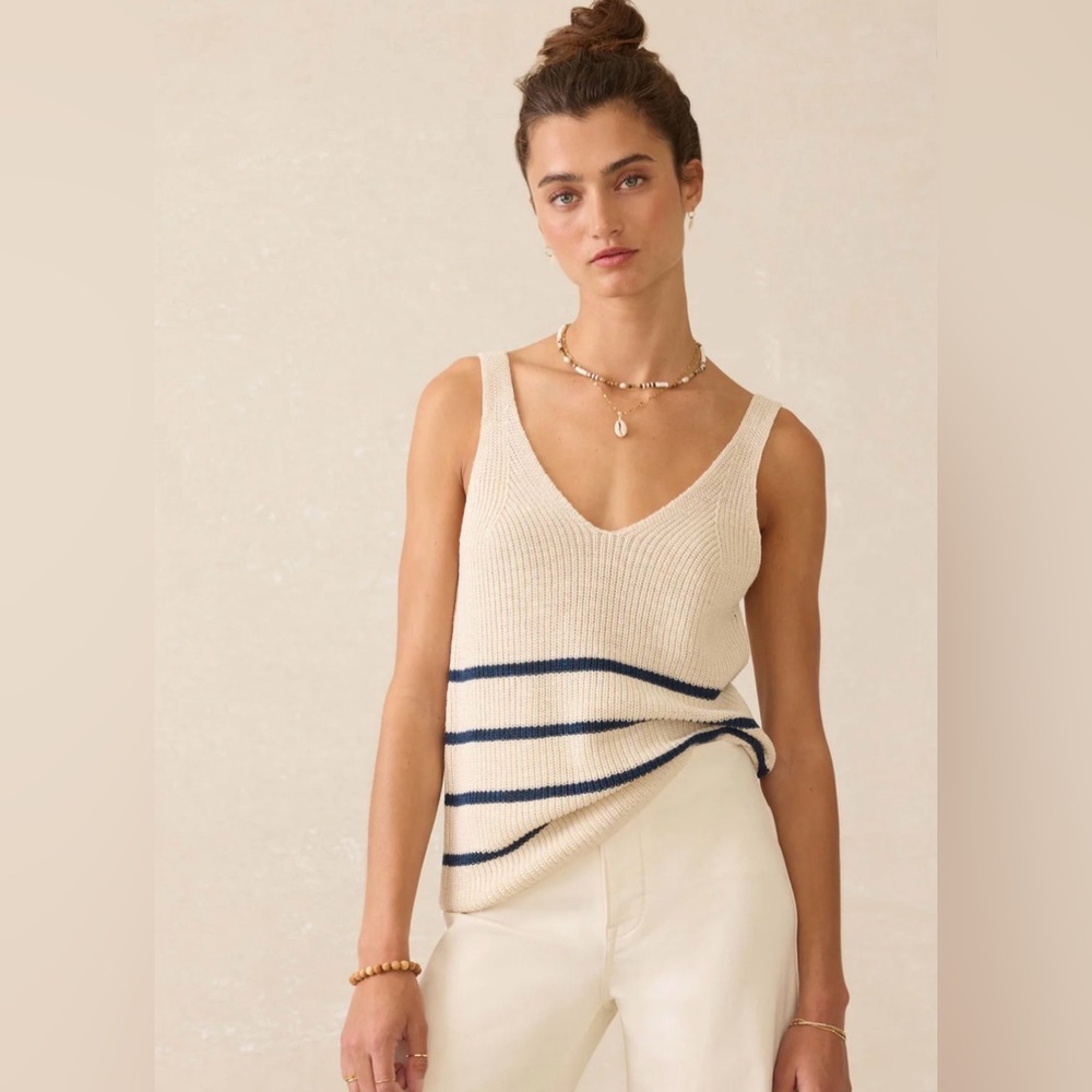 Faherty Miramar Linen V-Neck Tank - Sand Cove Stripe